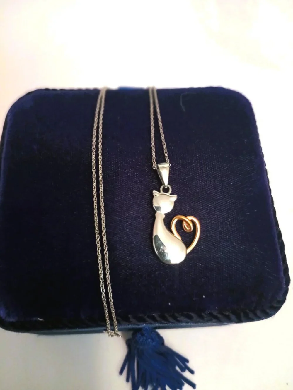 JCM Hallmark Cat Pendant Necklace 18